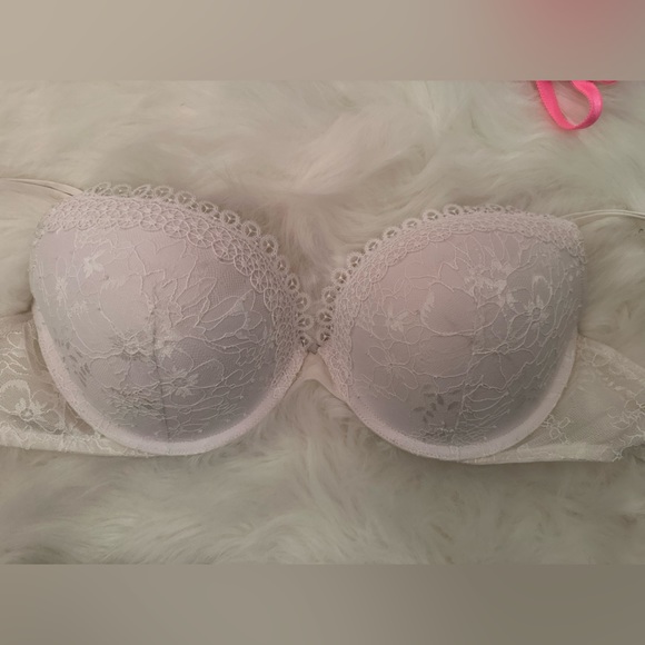 COPY - Victoria Secret Bra - Picture 8 of 9